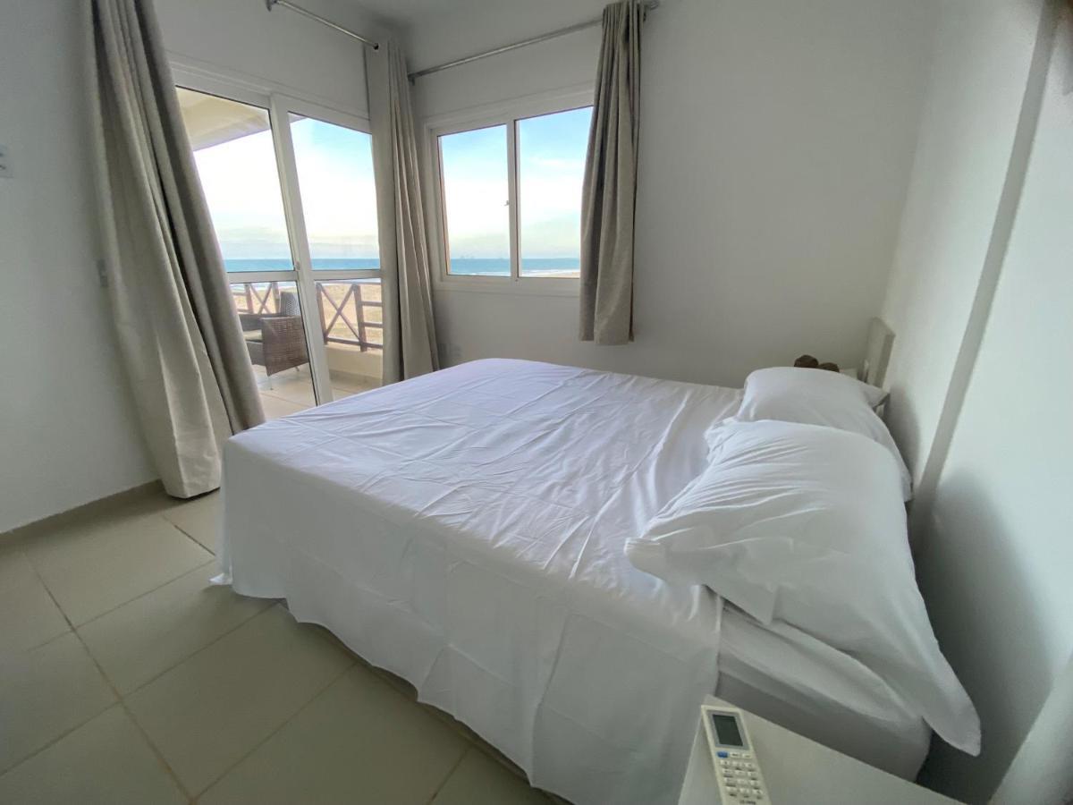 Beachfront Apt & Jacuzzi Taíba Esterno foto