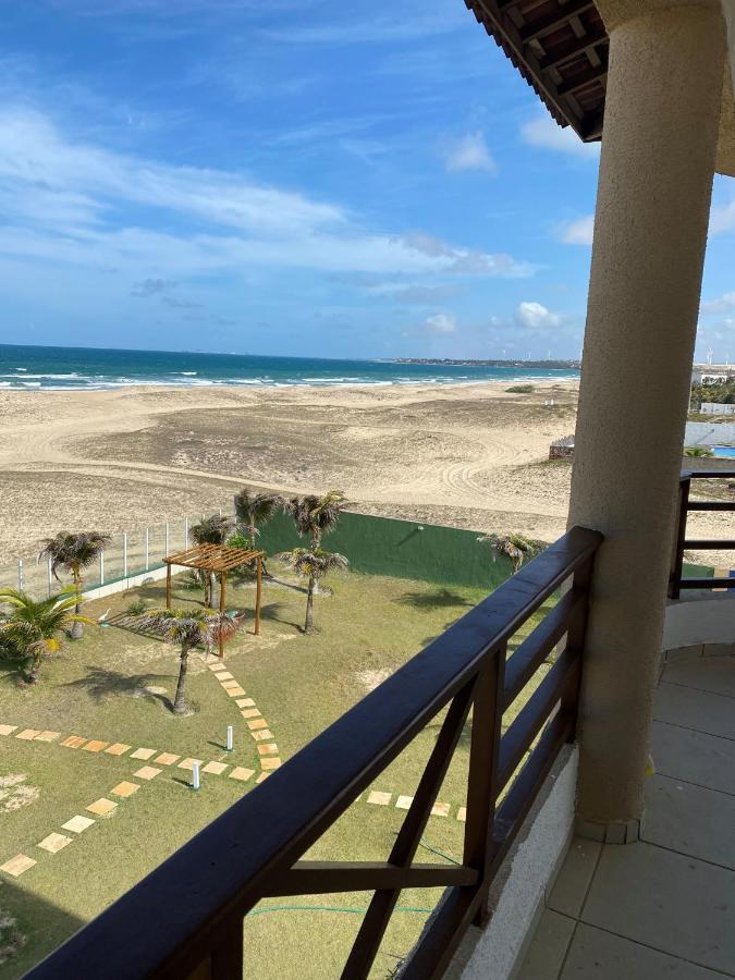 Beachfront Apt & Jacuzzi Taíba Esterno foto